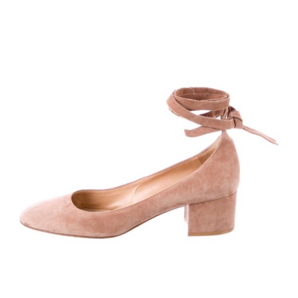 Gianvito Rossi Petra Ankle Wrap Pump in Suede Pink